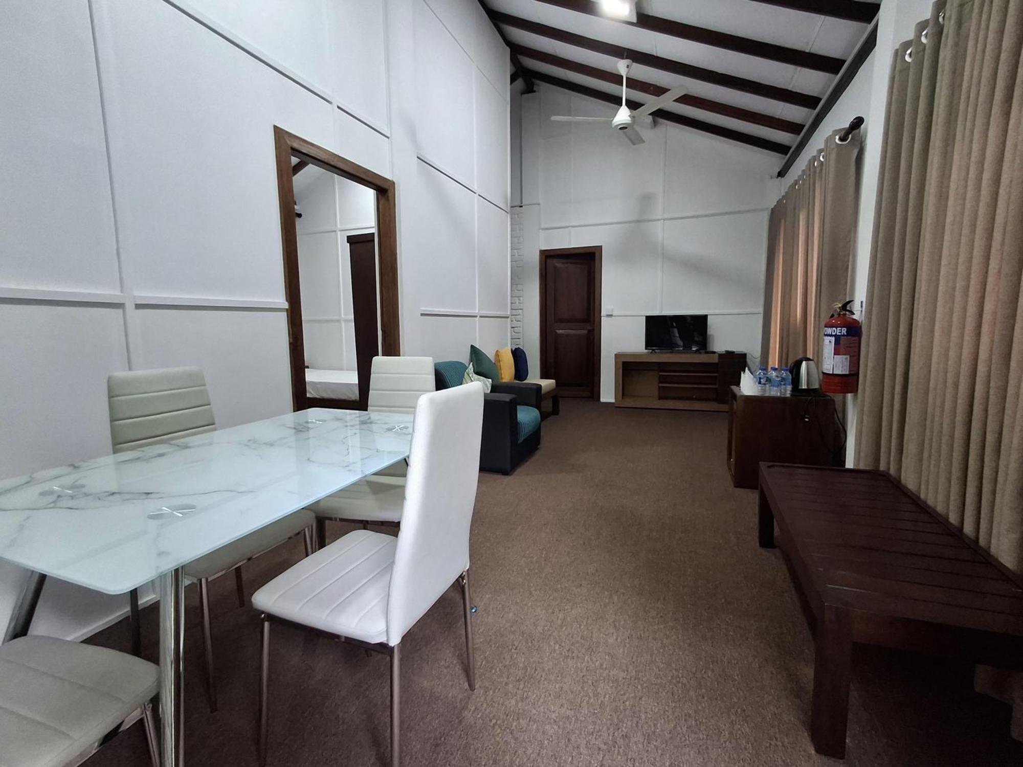 Hotel Tepraas Sigirîya Extérieur photo